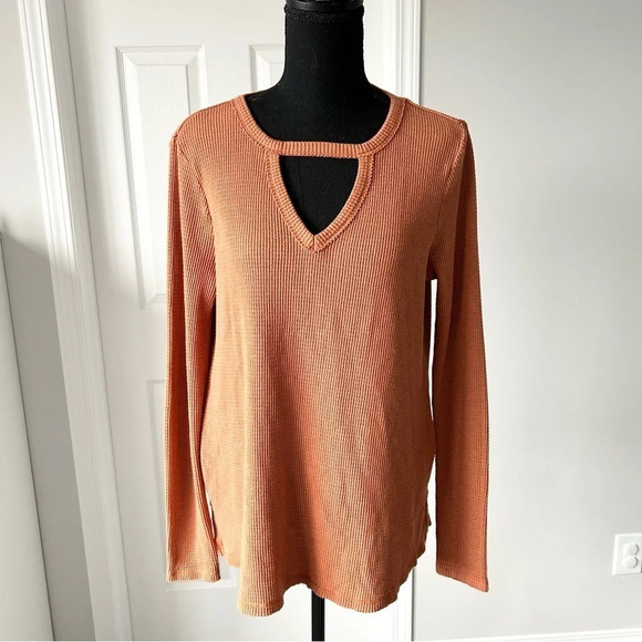 Anthropologie  T.La Waffle Knit V Neck Keyhole Long Sleeve Shirt Top - Picture 1 of 15
